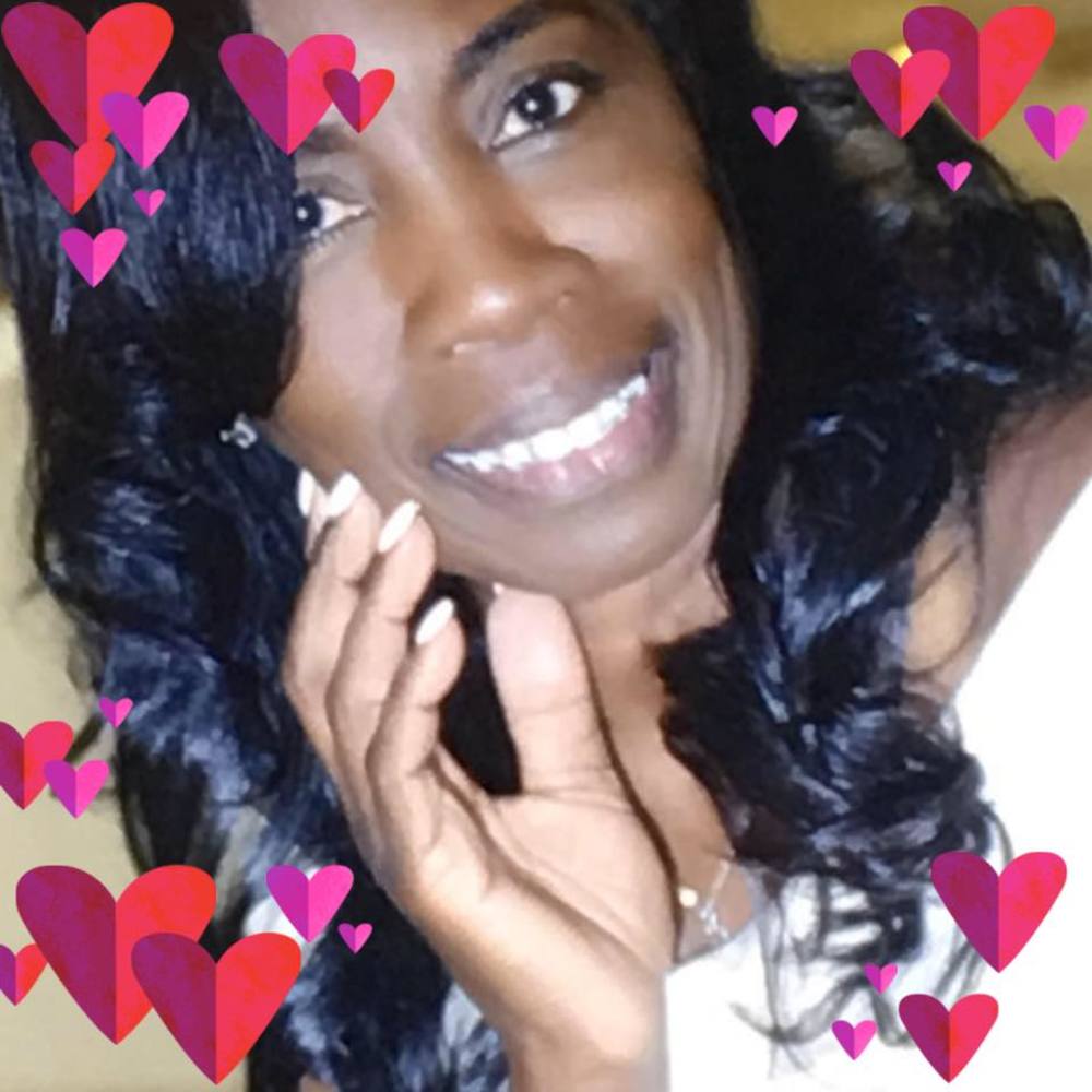 Meet your Posher, Cassandra